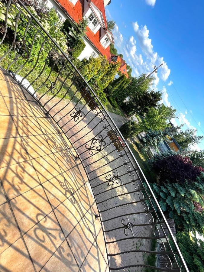 Domowe Pokoje Wilanow Warszawa Eksteriør bilde